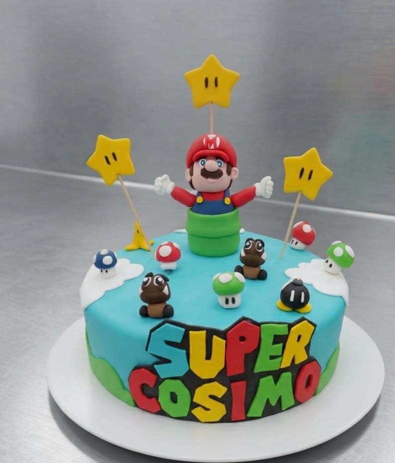 Torta a tema Super Mario